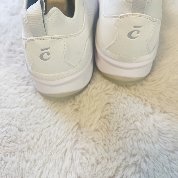 Clovers Sz 12 NWOB - Picture 5 of 6